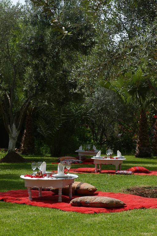 Le Bled Ferme Bed & Breakfast Lahebichate Bagian luar foto